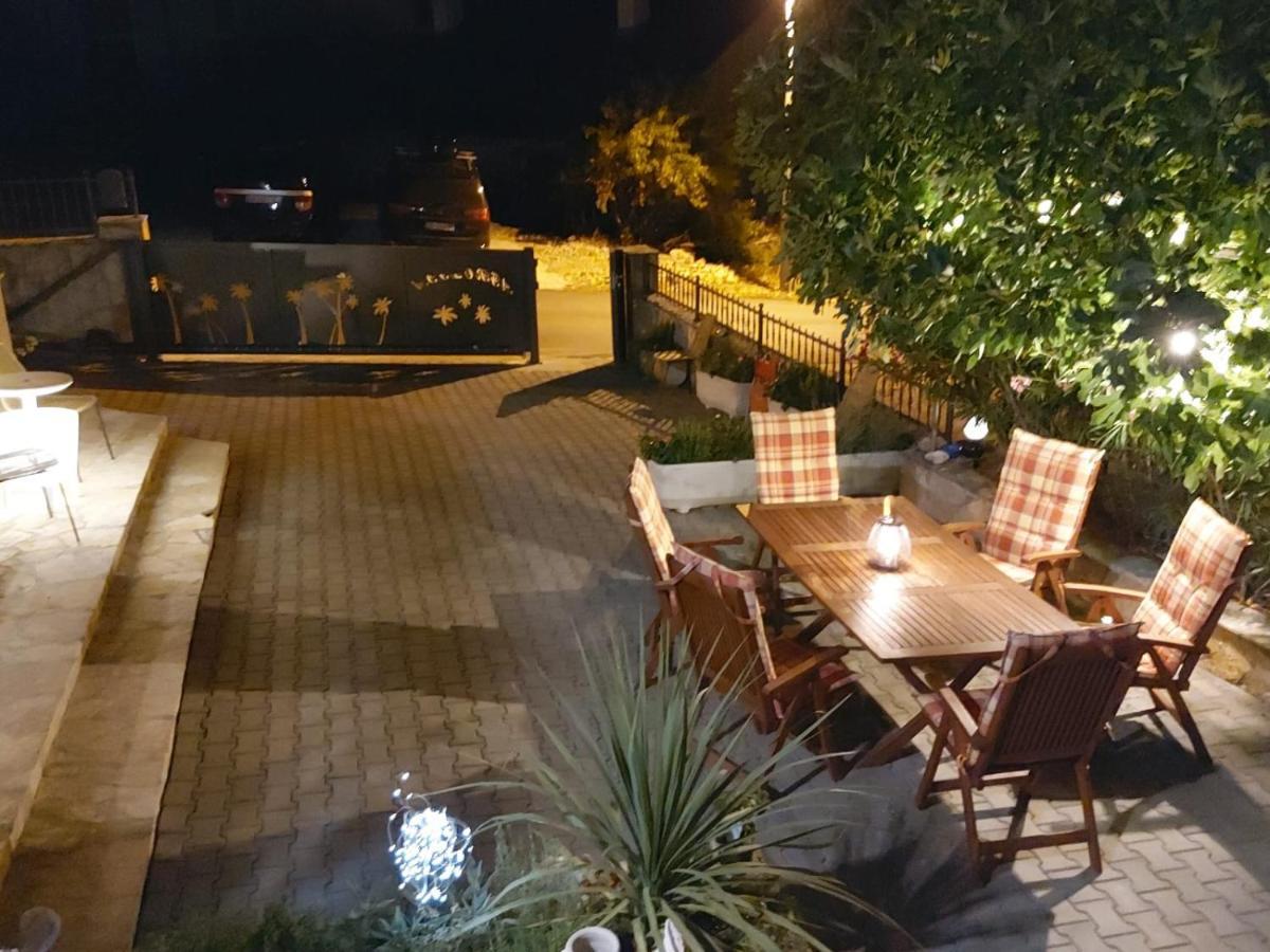 Apartmani Afrodita Sutivan Exterior photo